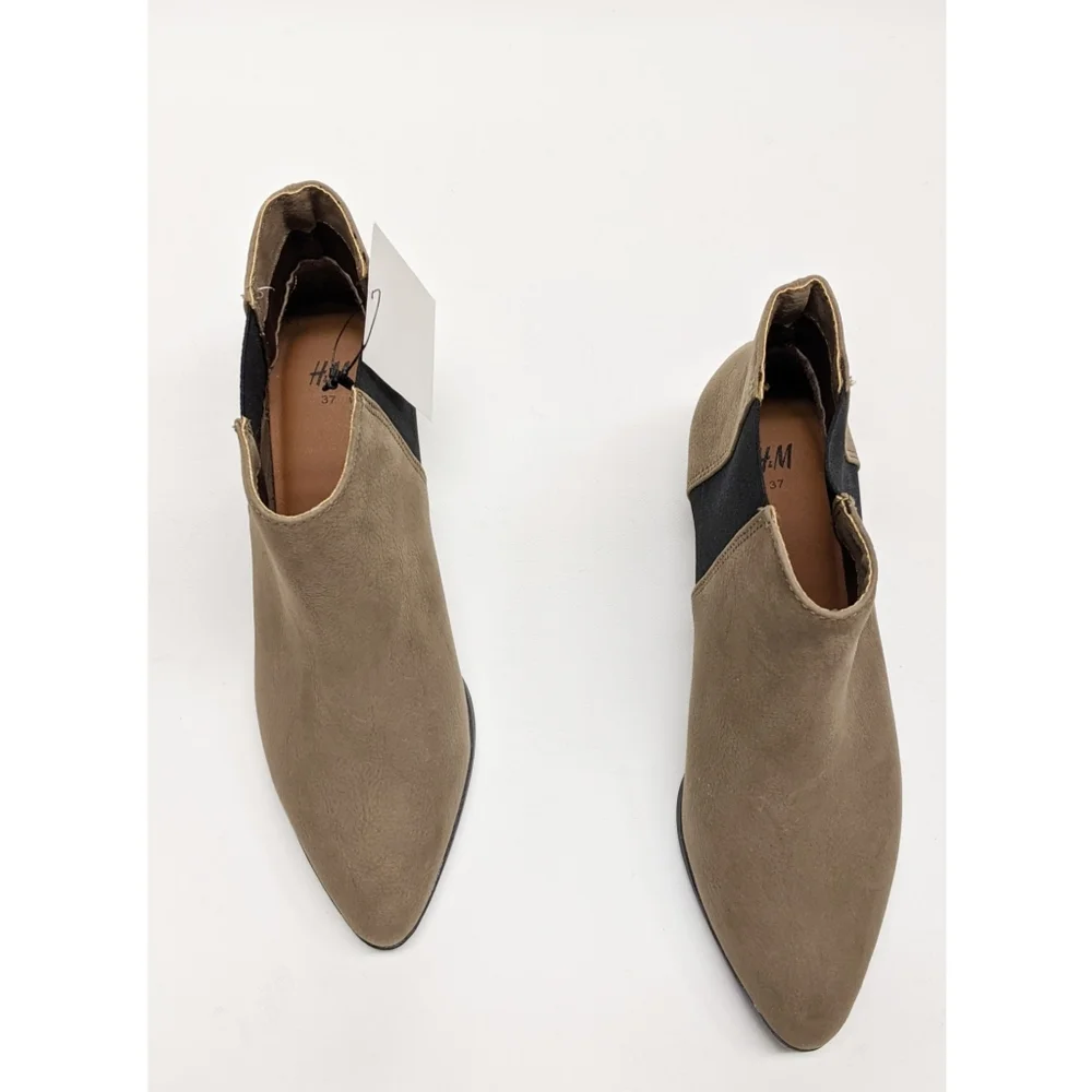 H&M Taupe Faux Suede Chelsea Ankle Boots With Elastic Side Panels Women's Size 6 - Picture 3 of 10